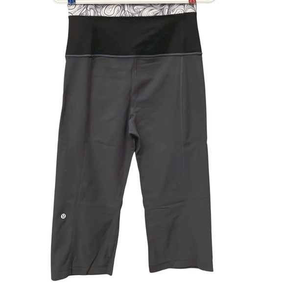 🍋lululemon🍋 Groove Down Crop Reversible | Vintage | Grey White Black | Size 4 - Picture 5 of 7